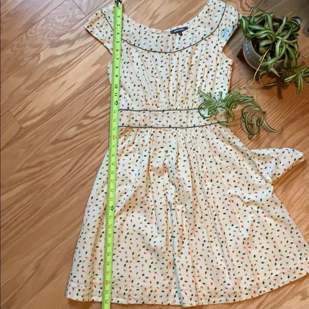 🍂 Leaf Print Dress with POCKETS! - Picture 8 of 8